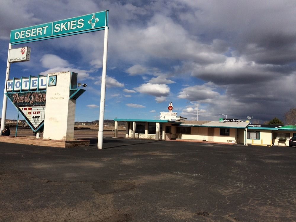Desert Skies Motel Gallup Exterior photo